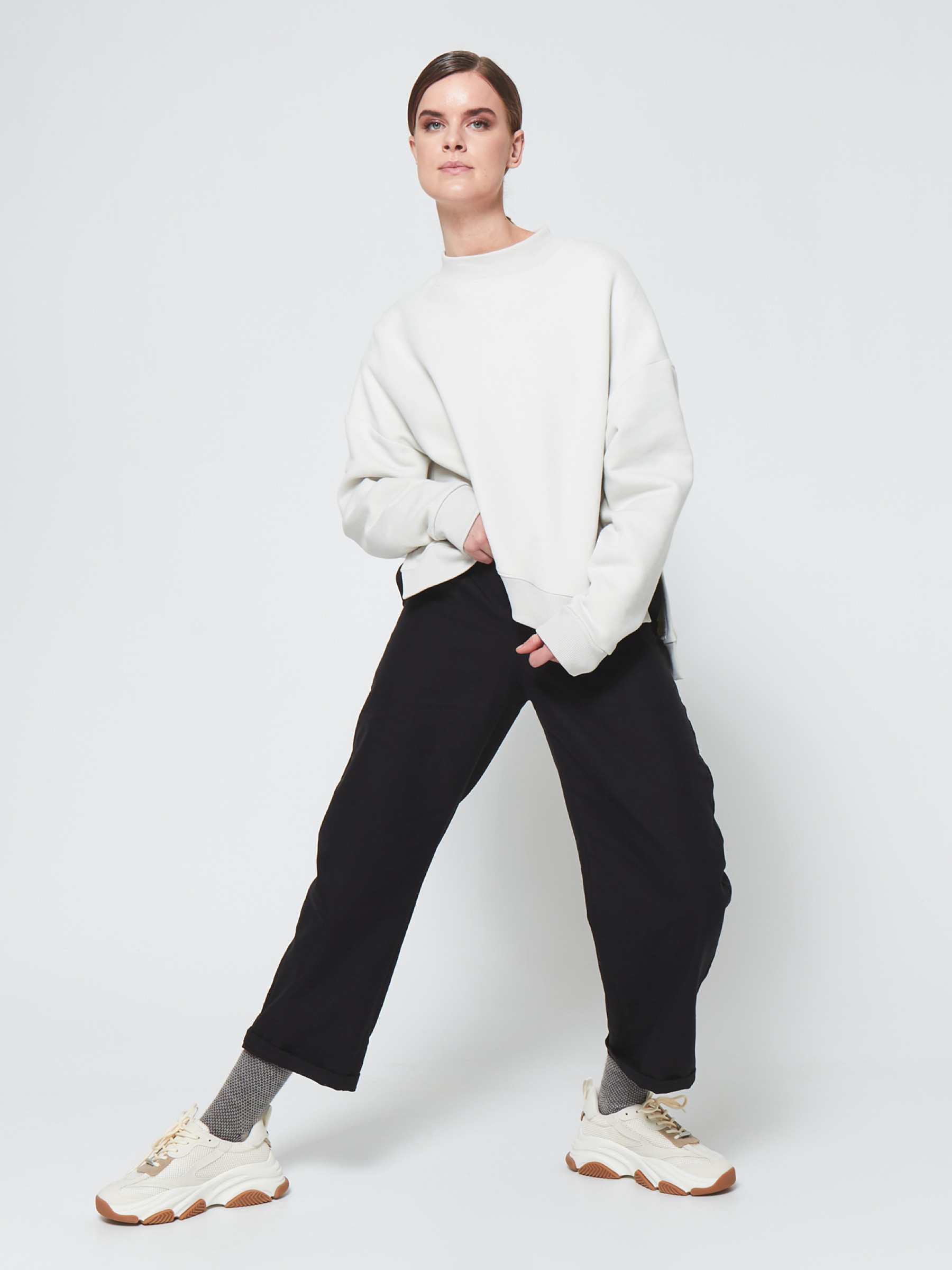 Pullover Sweater Wide Long Slit off white Elsien Gringhuis