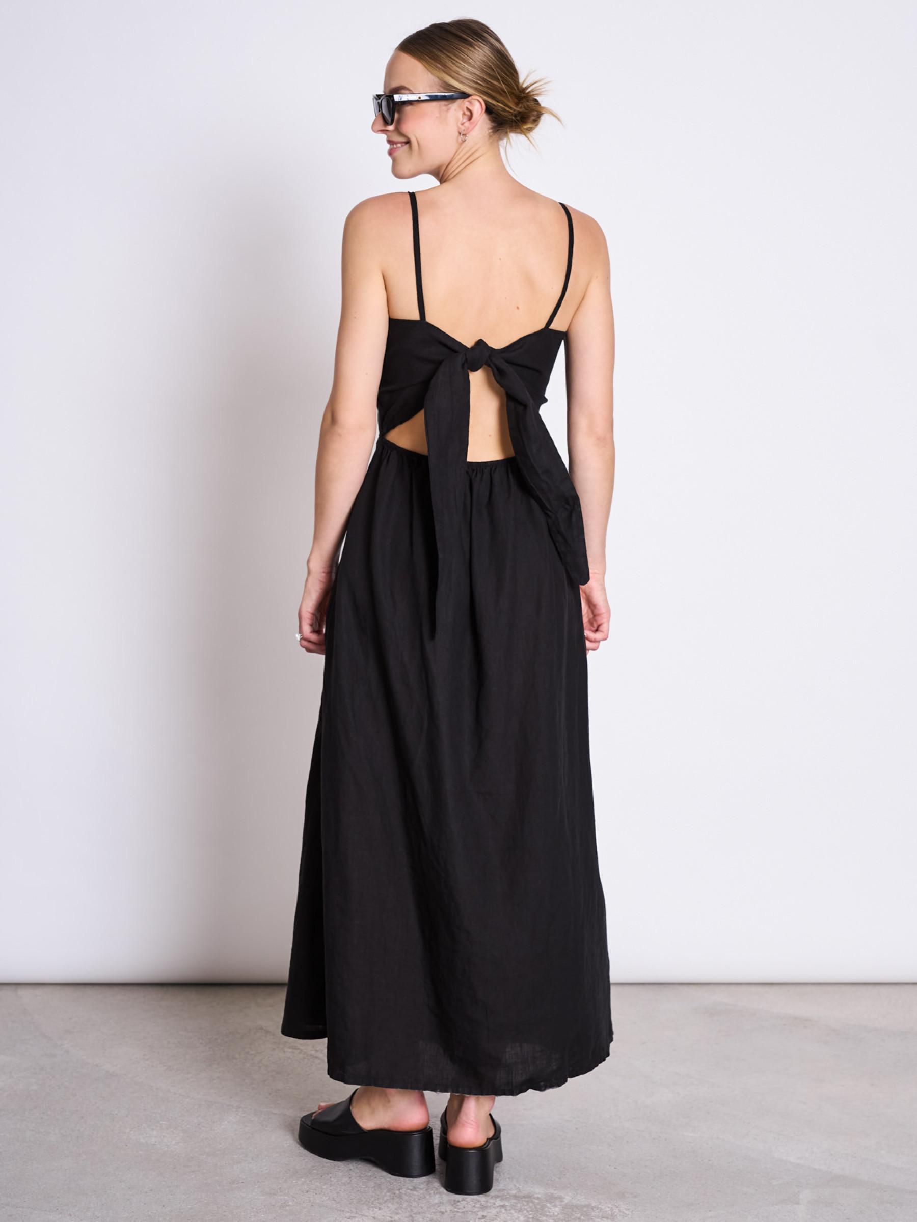 Kleid Linen Bow Dress Leuven black Jan 'n June