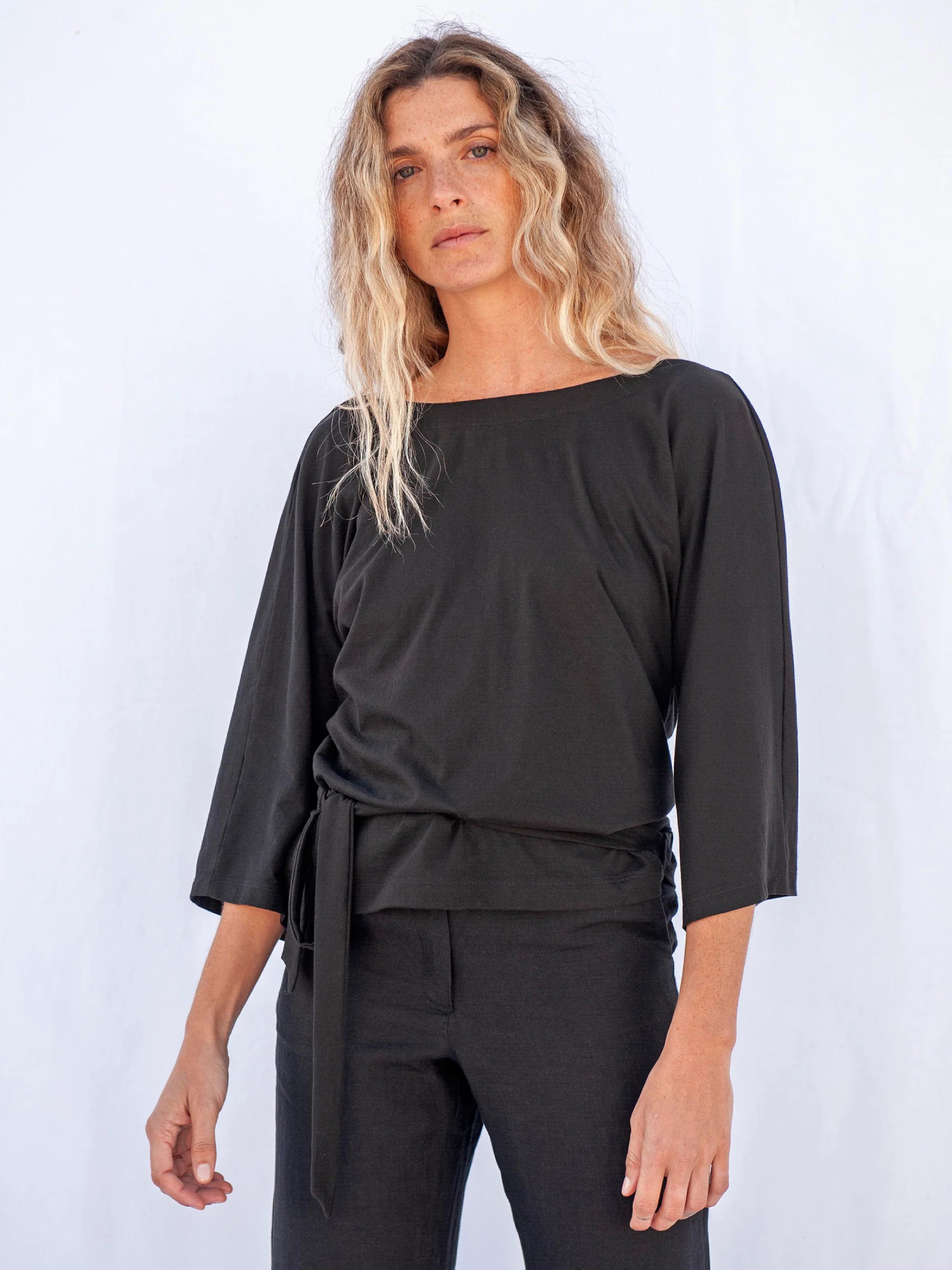 Bluse Mia Jersey Wraptop black Jungle Folk