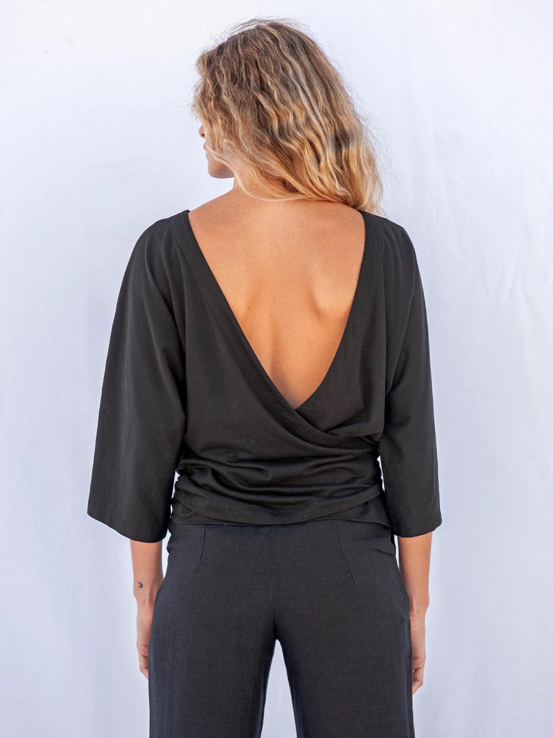 Bluse Mia Jersey Wraptop black Jungle Folk