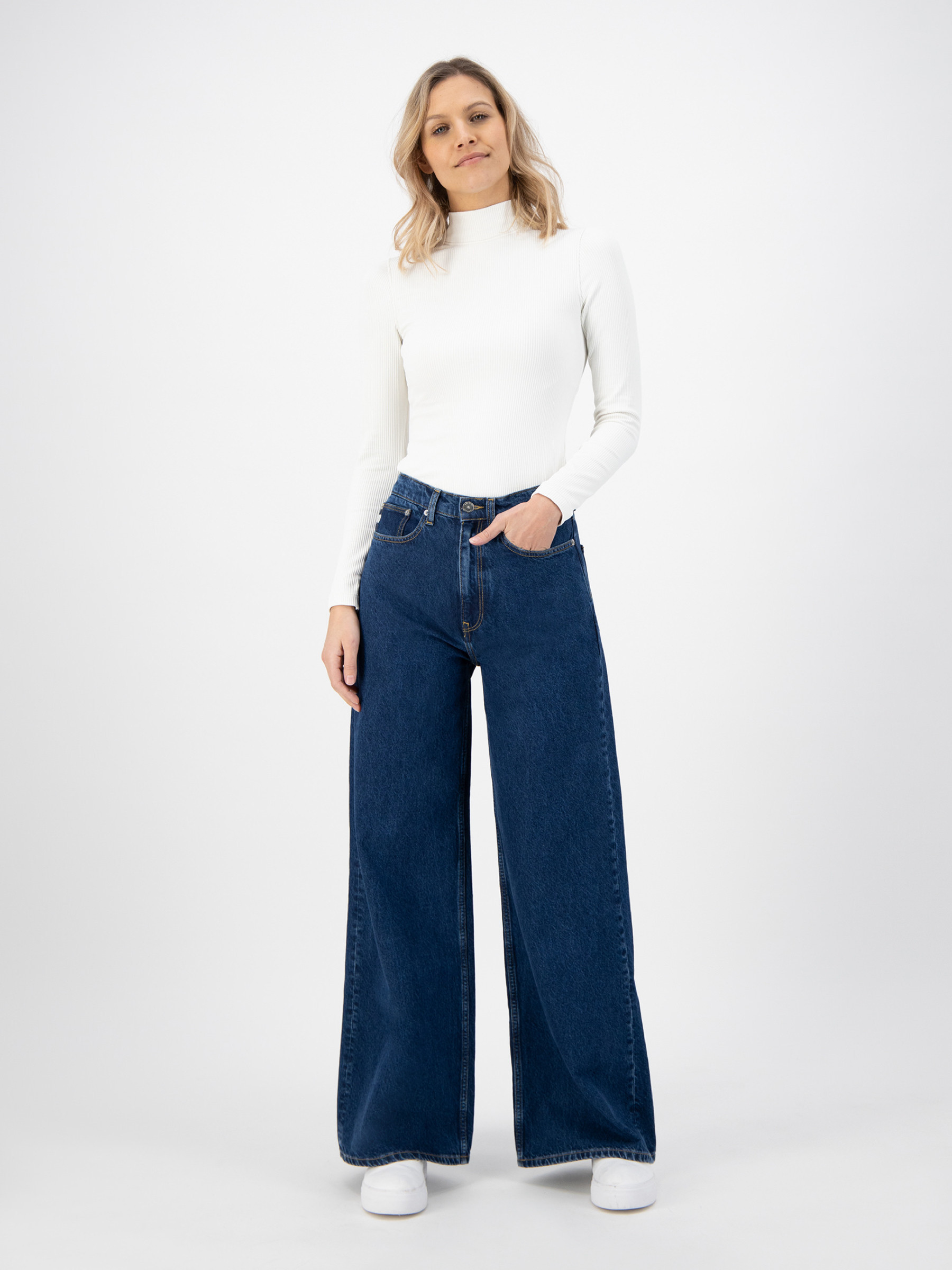 Hose Wyde Sara stone indigo Mud Jeans