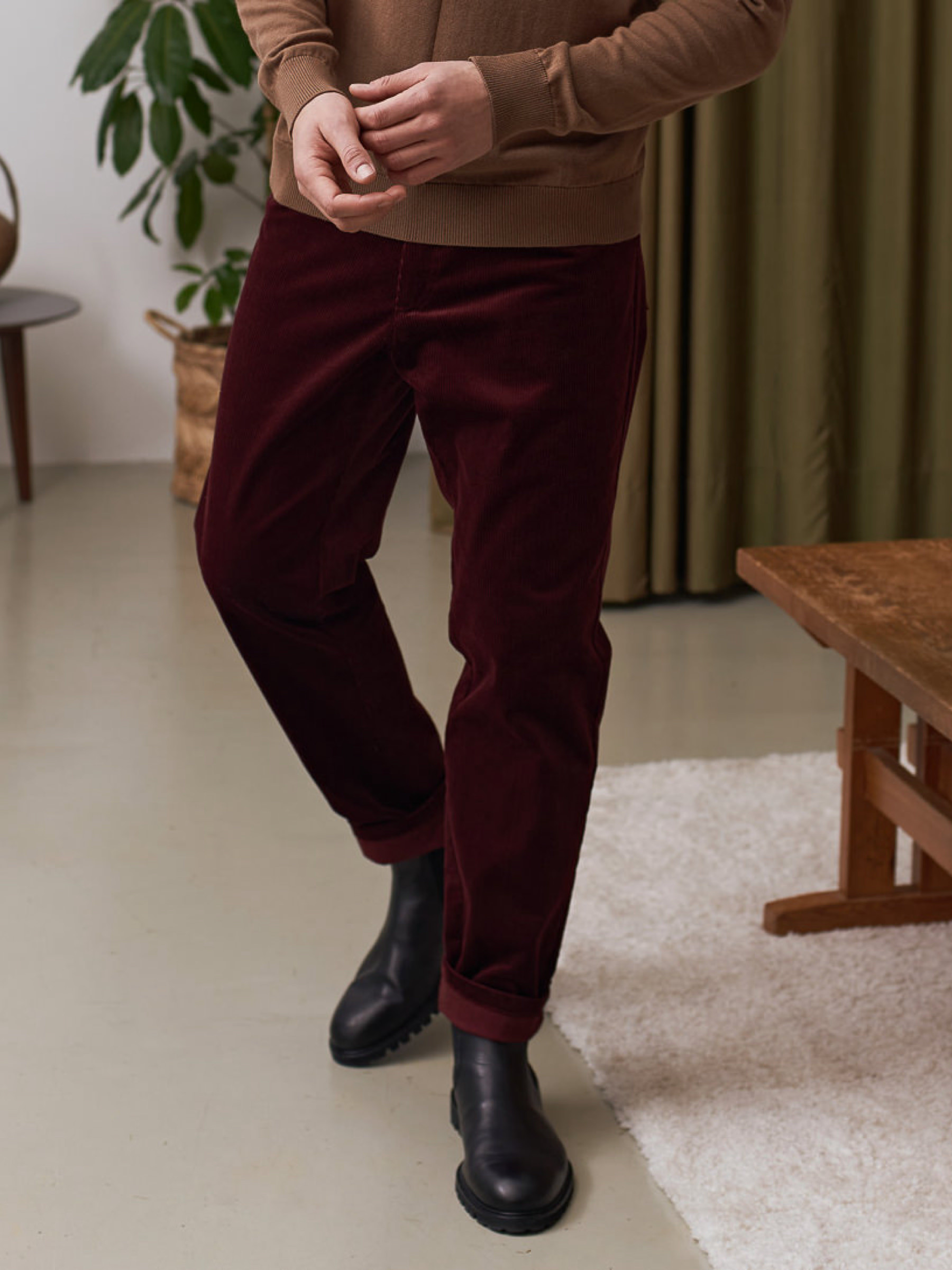 Hose Olf Trousers eco corduroy wine About Companions