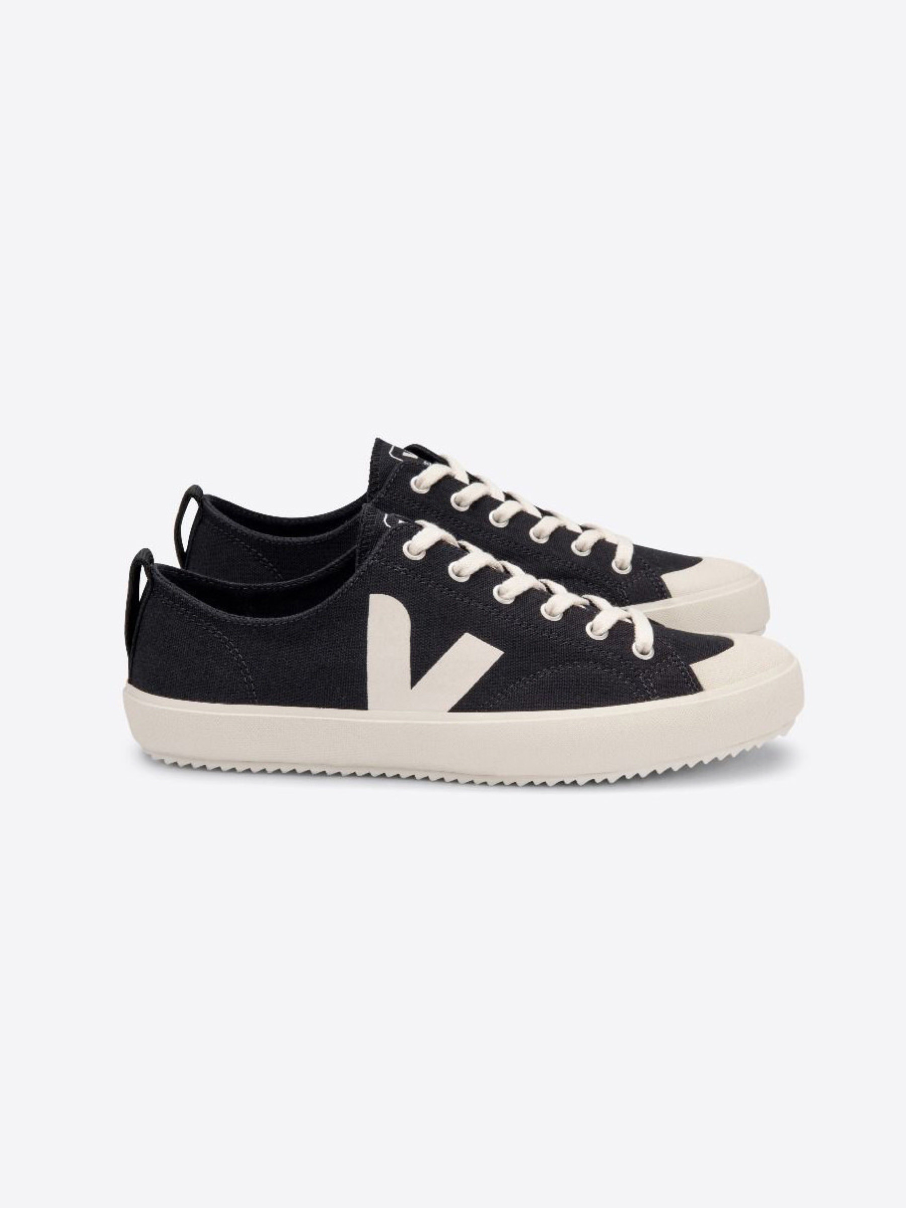 Schuhe Nova black pierre Veja