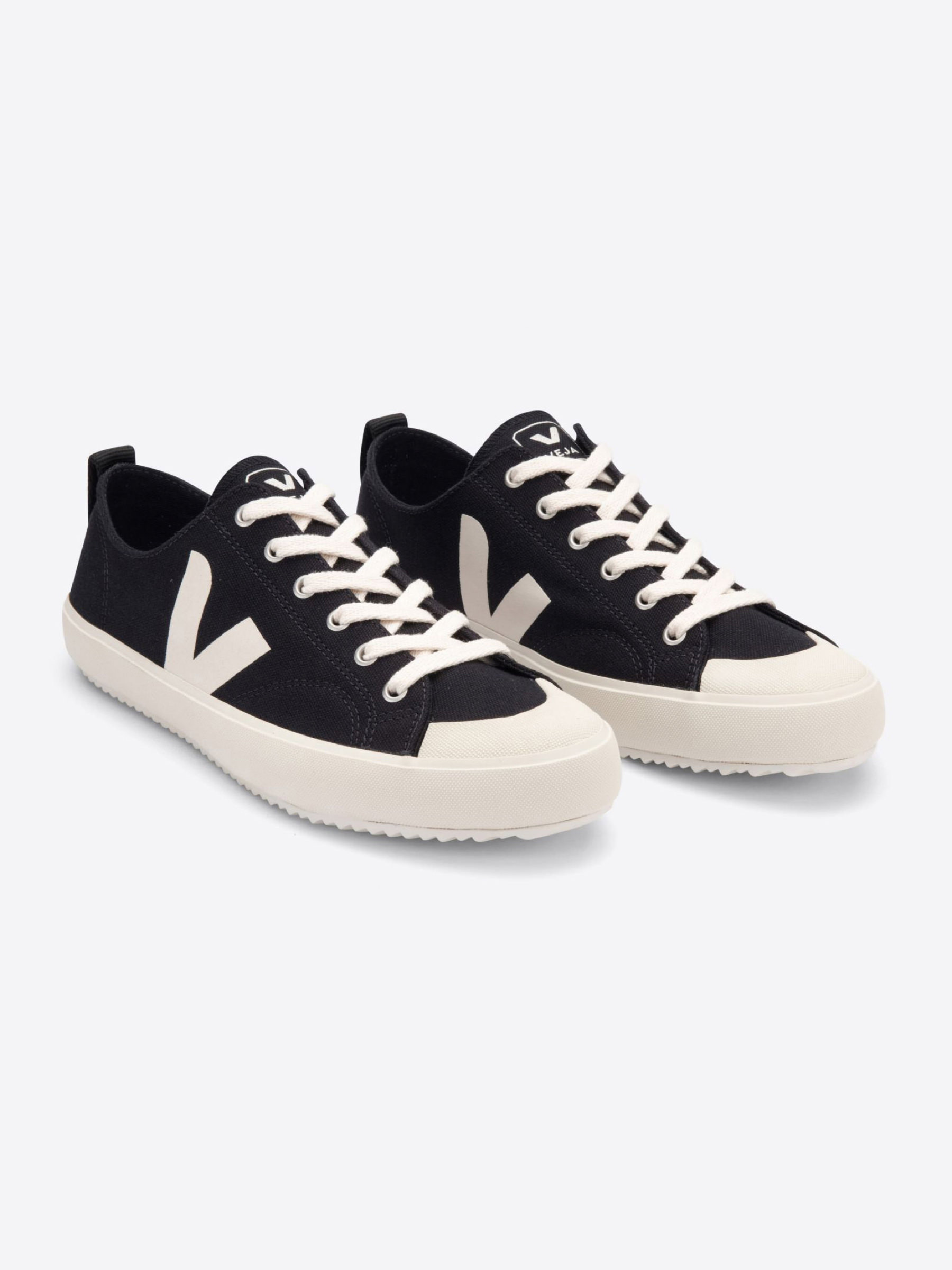 Schuhe Nova black pierre Veja