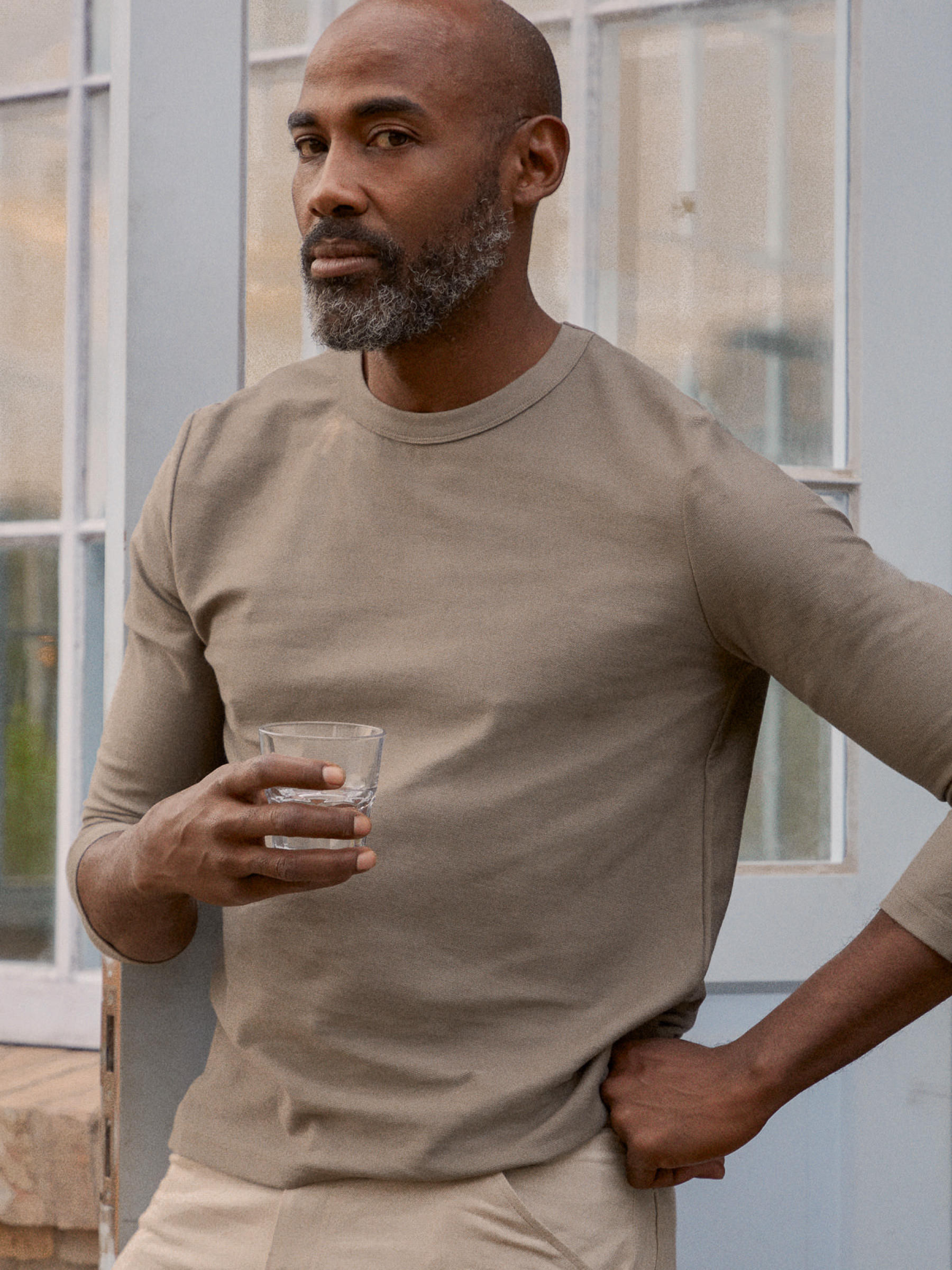 Lars Longsleeve eco loopback dusty olive About Companions