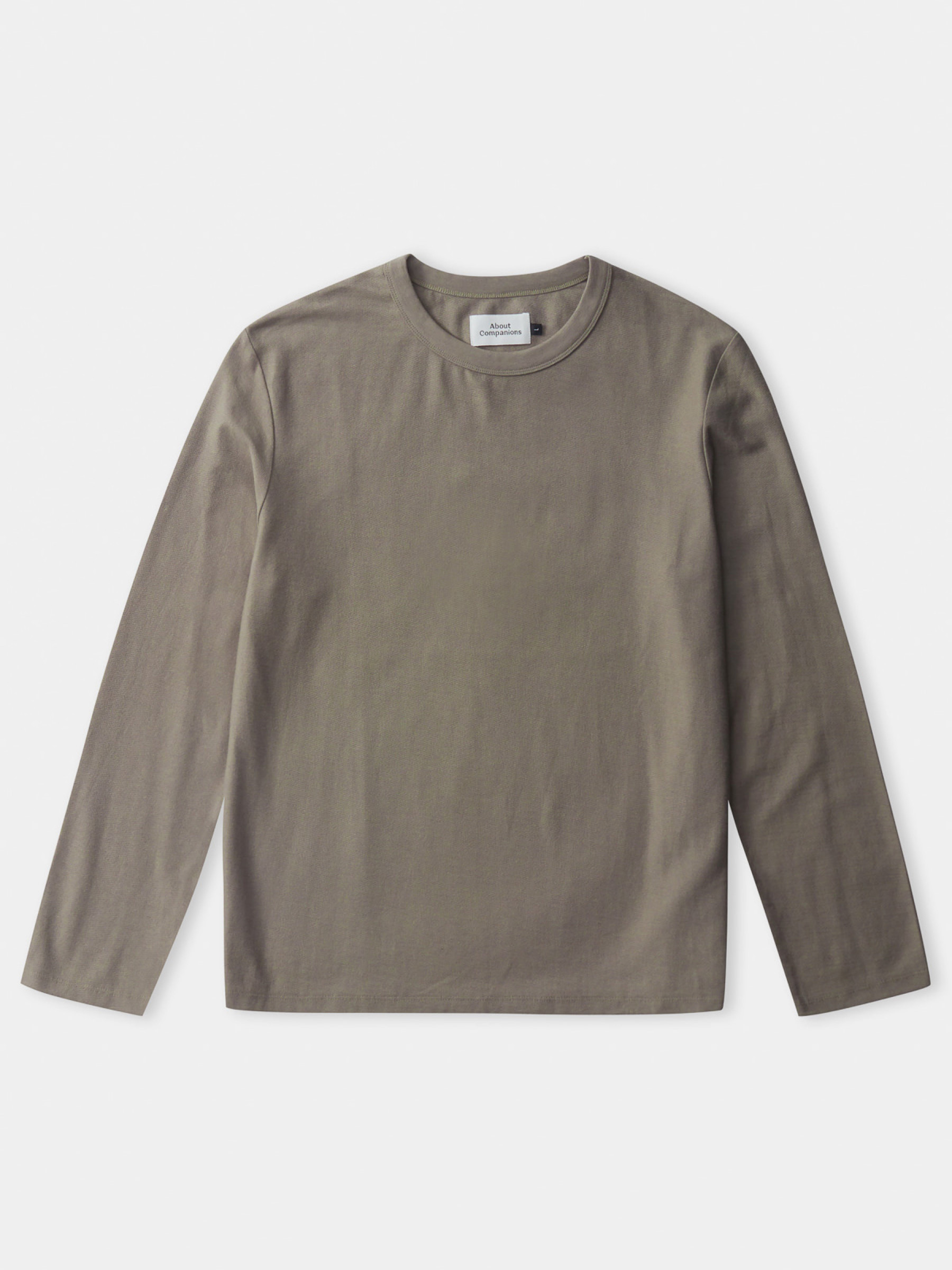 Lars Longsleeve eco loopback dusty olive About Companions