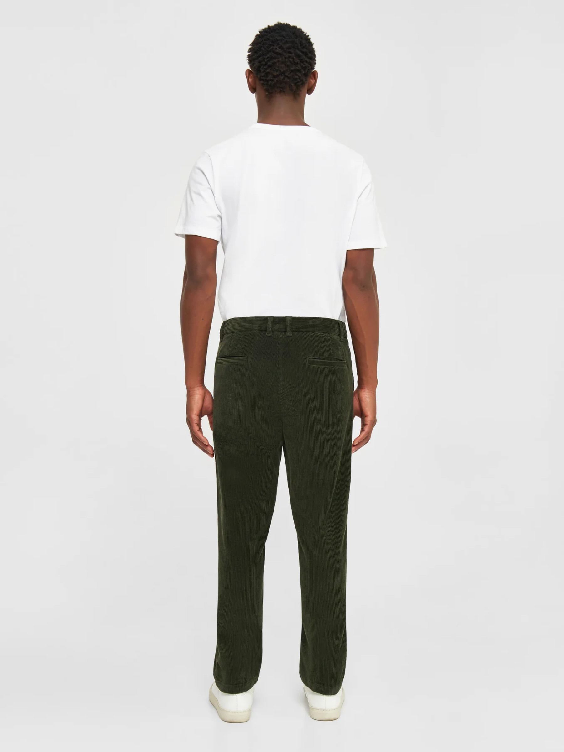 Hose Chuck Regular 8-Wales Corduroy Chino Pants forrest night Knowledge Cotton Apparel