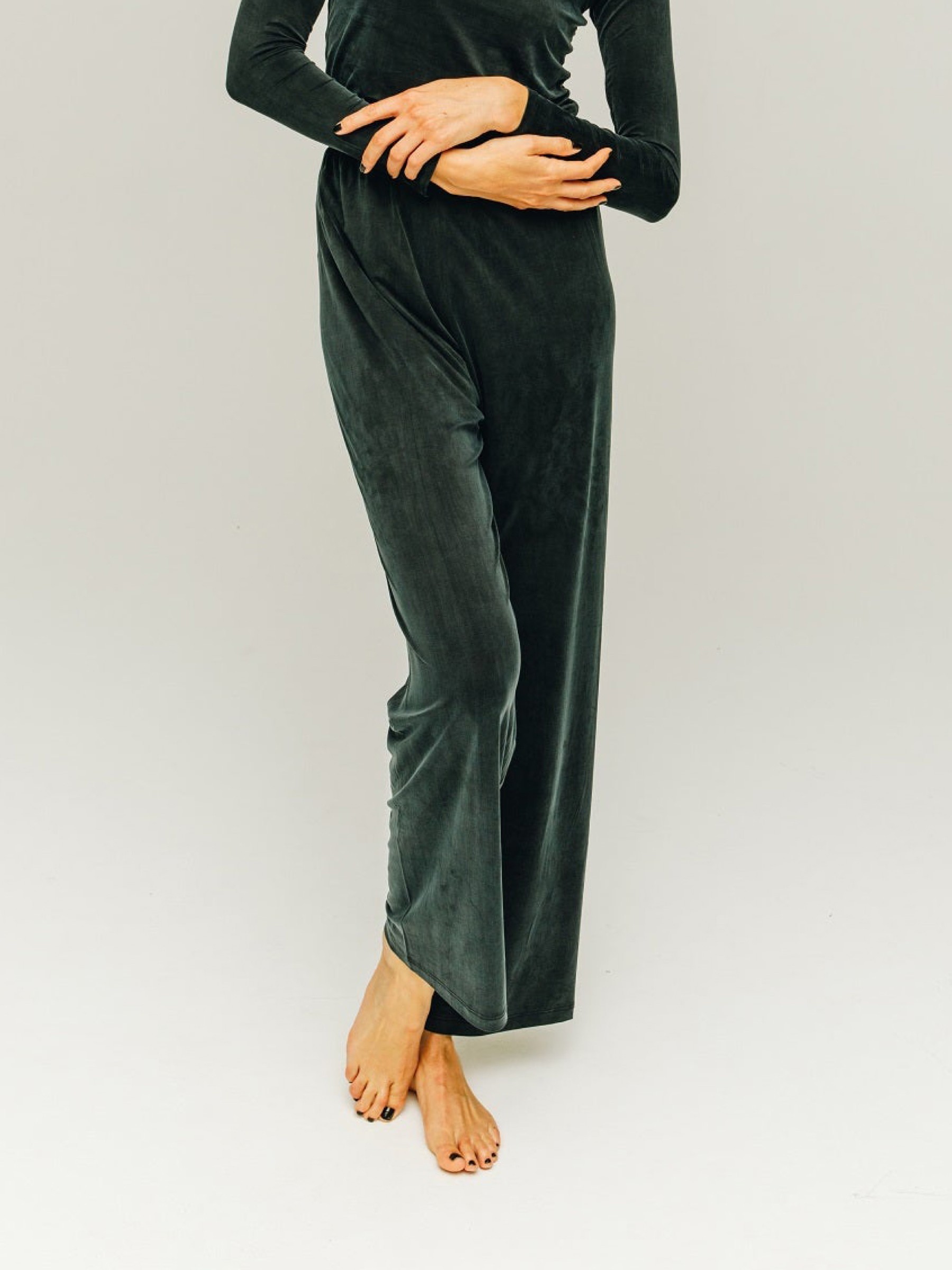 Hose Cupro High Waist Pants graphite Moya Kala